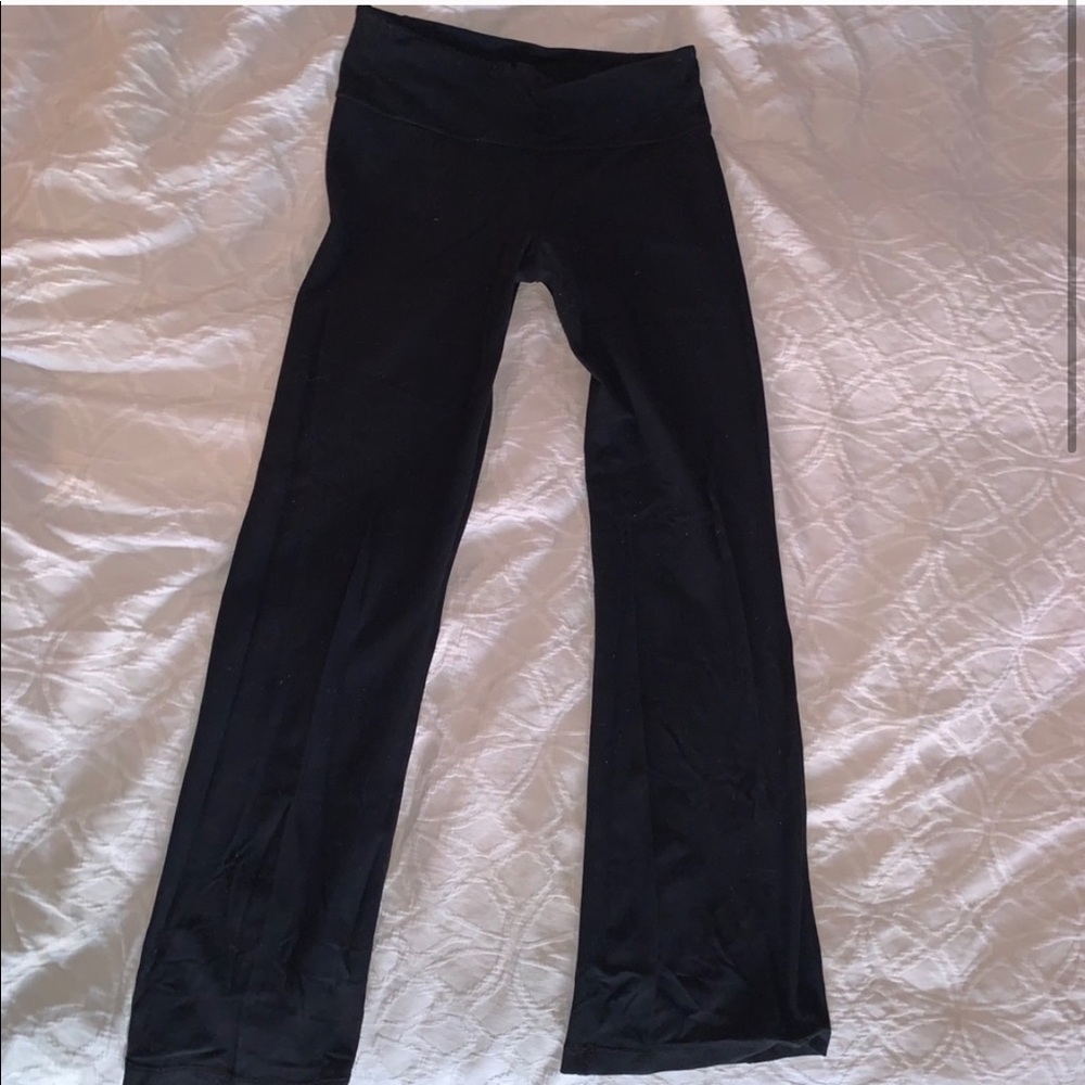 Lululemon bootcut leggings size 6
